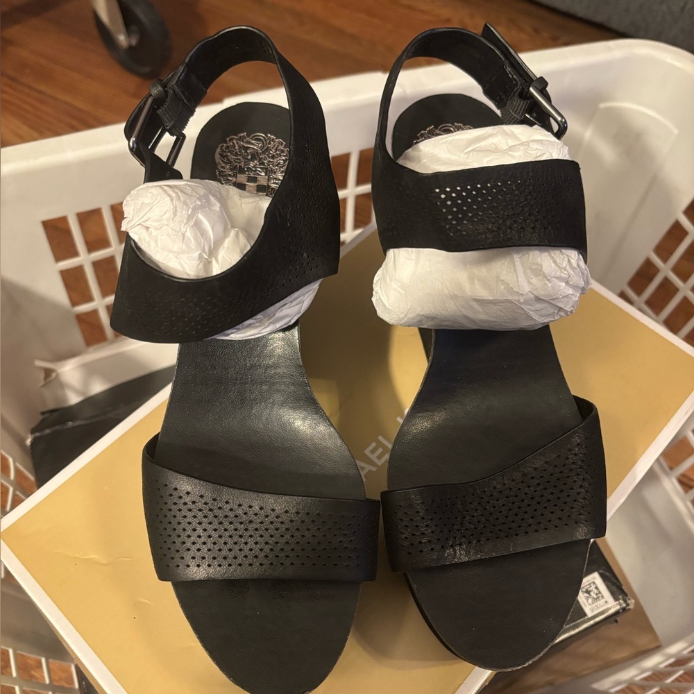 Elegant Black Women's Sandals Vince Camuto
